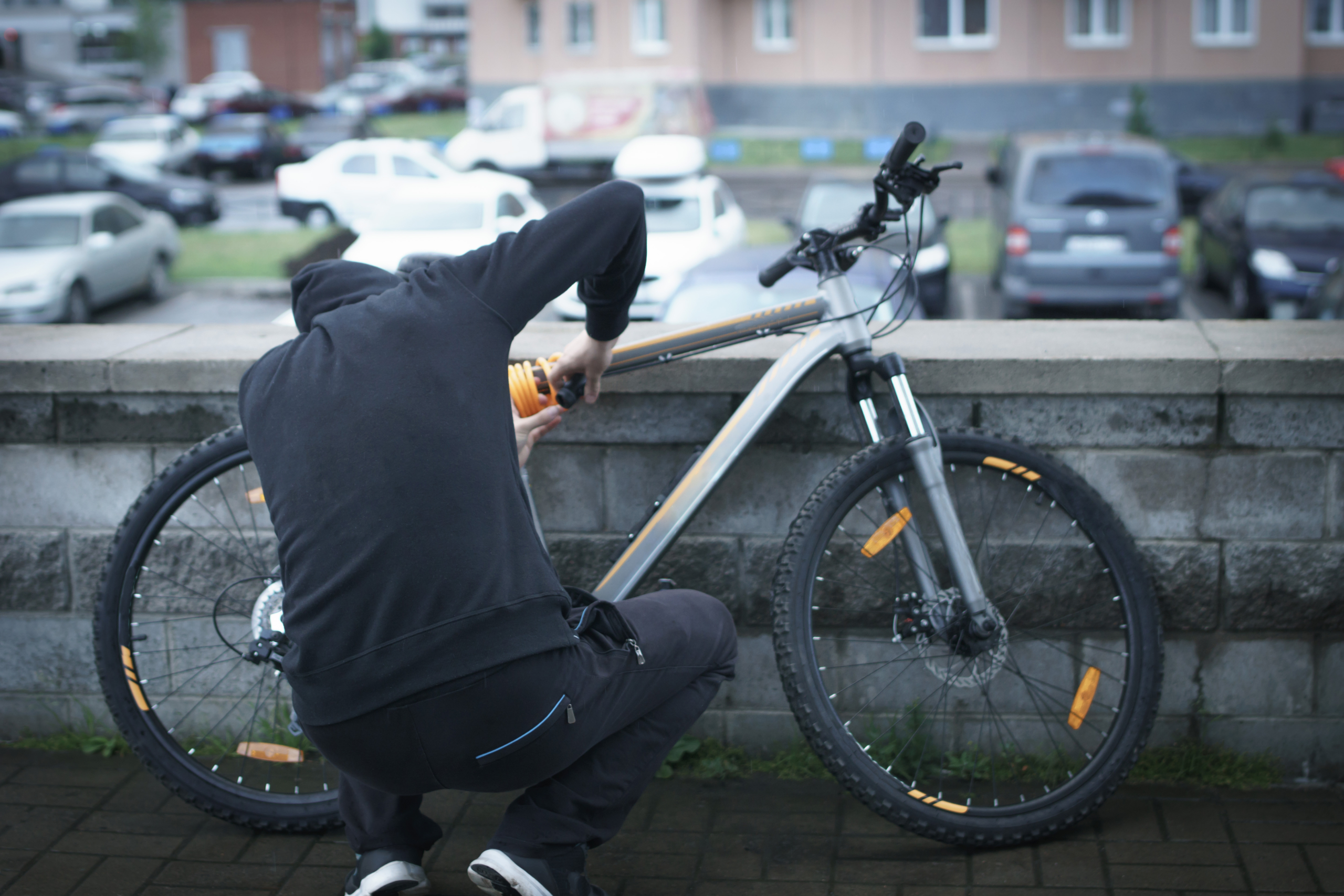Cum îți asiguri bicicleta împotriva hoților?